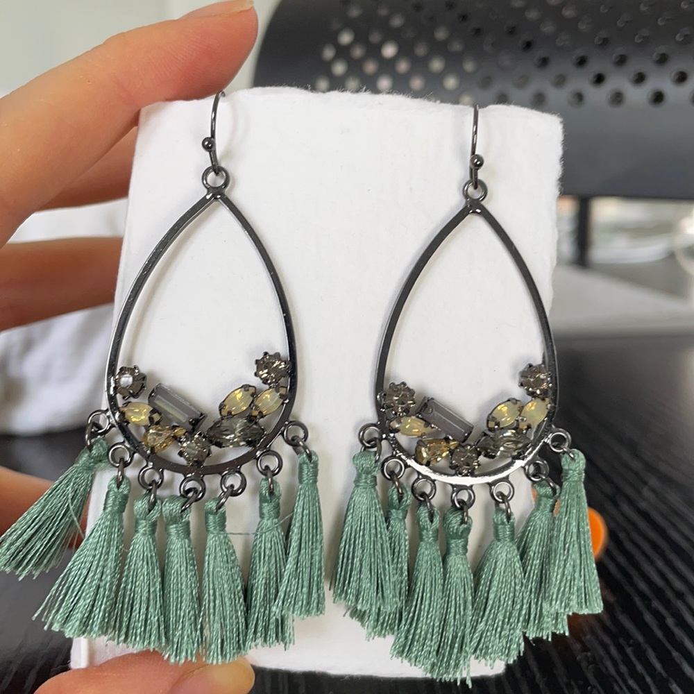 Never worn dangle earrings
